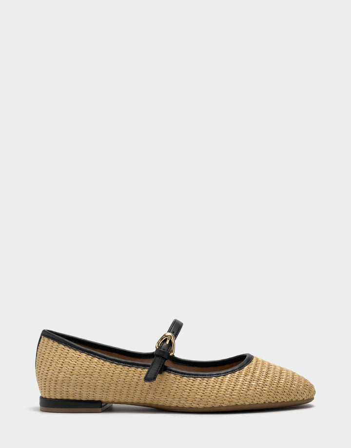 Comfortable Women's Flat In Natural Basket Raffia Side View