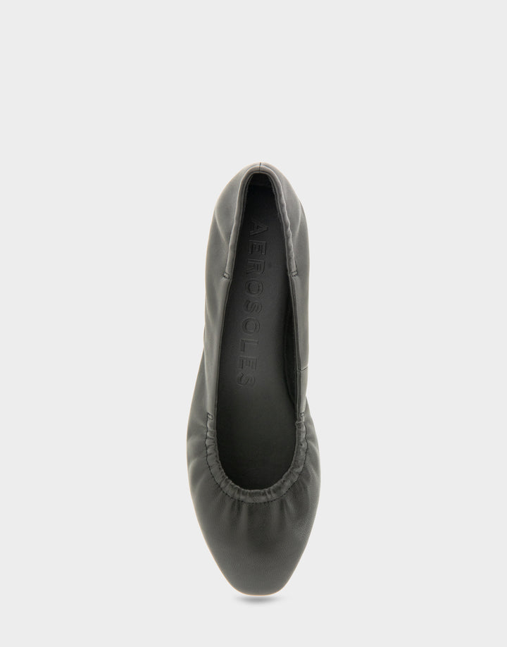 Comfortable Women's Ballet Flat In Black Leather Full Front View