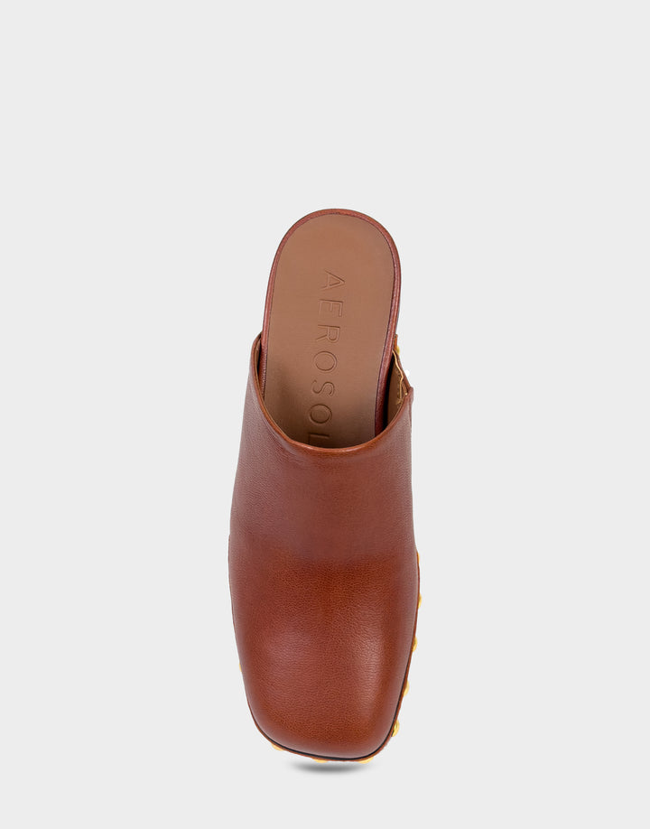 Comfortable Women's Clog In Brown Leather Full Front View