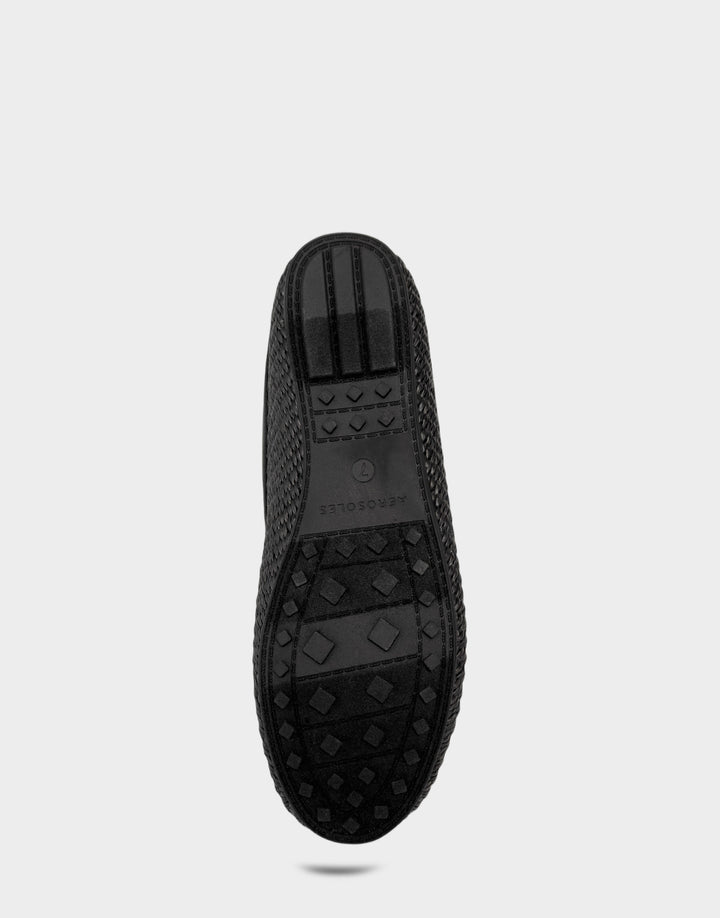 Comfortable Women's Mule in Black Basket Raffia Bottom View