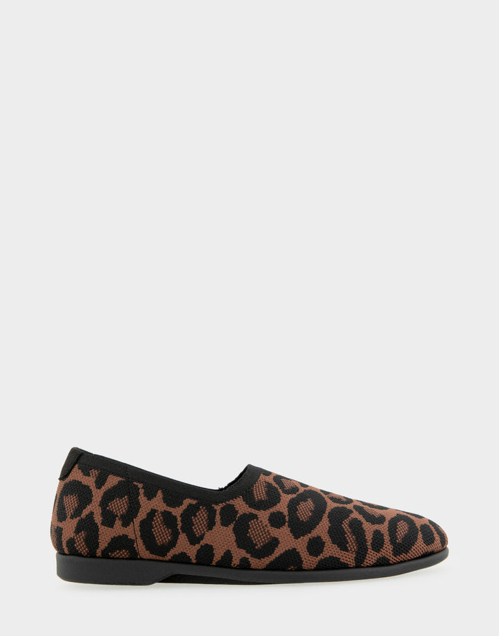 Comfortable Women's Nathaly Loafer In Animal Print Fabric, side angle