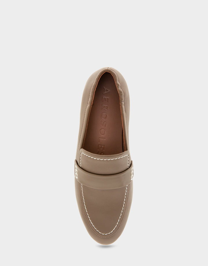 Comfortable Women's Noha Loafer In Brown Leather, top view