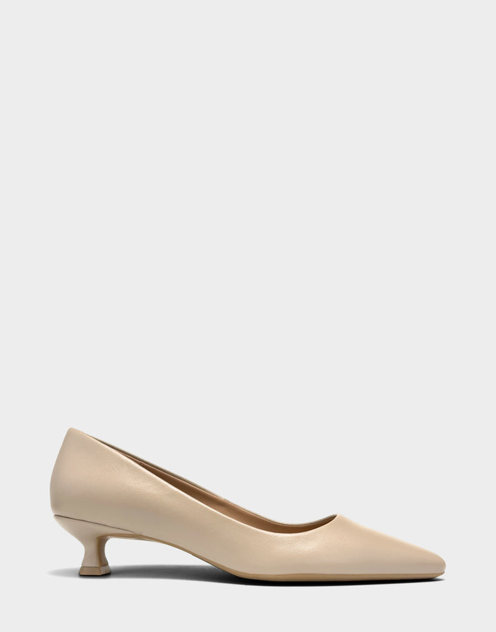 Comfortable Women's Kitten Heel in Dune Leather Leather, side view 