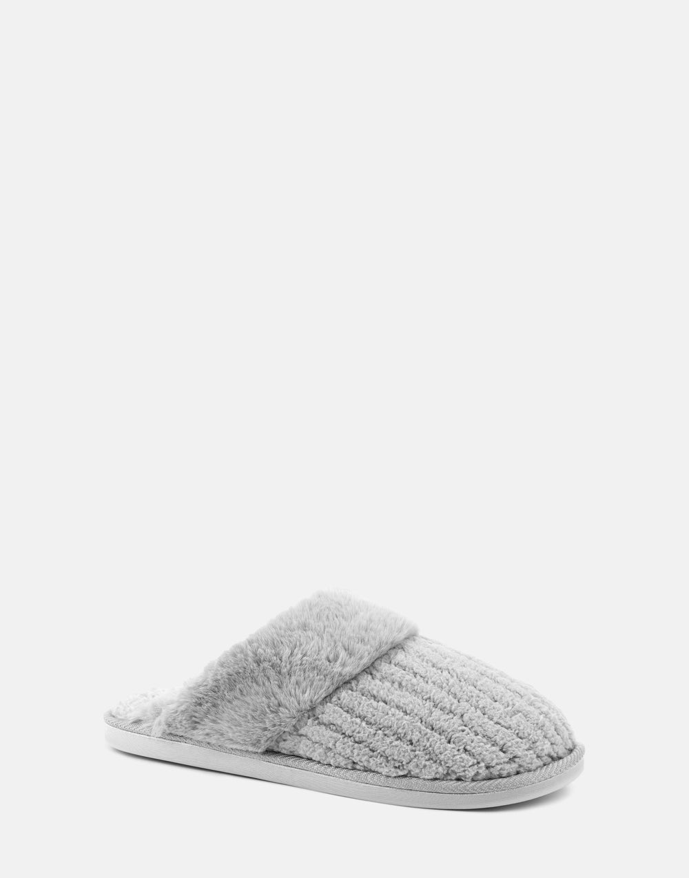 Comfortable Women's Slipper in Grey Fabric, angle view 
