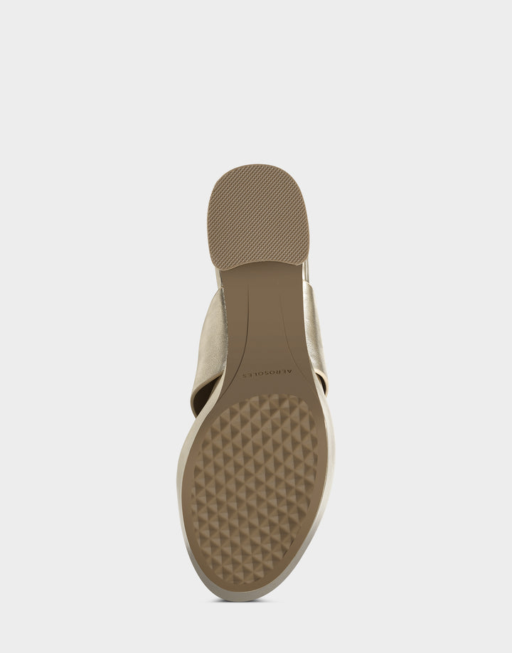 Comfortable Women's Platform Sandal in Gold Metallic Leather Sole View 
